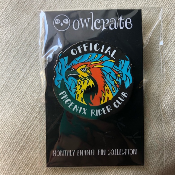 Jewelry - OWLCRATE PIN #48